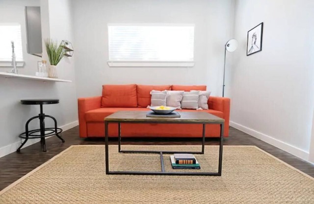 The Kozy Urban Dallas Flat