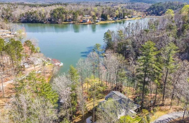 The Lake Lodge on Whitewater Lake!
