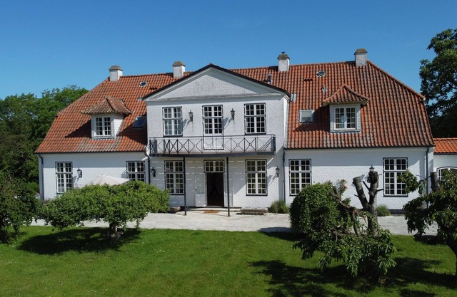 The Lille Slot country house, built at the beginning of the 19th century.