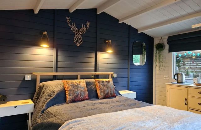 The Little Hide - Cabin