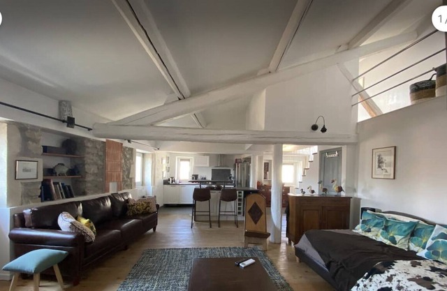 The Loft in a cosy duplex for 2 to 5 people, air-conditioned