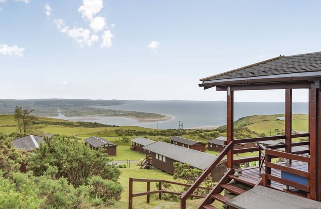THE LOOK OUT, family friendly, with a garden in Aberdovey