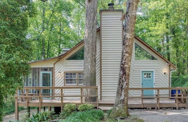 The Majestic Riverdale Chalet Just South of Atlanta.