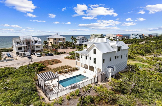 The Mango Tree: New Home- Stunning Priv. Pool, Designer Finishes, Pet Friendly!