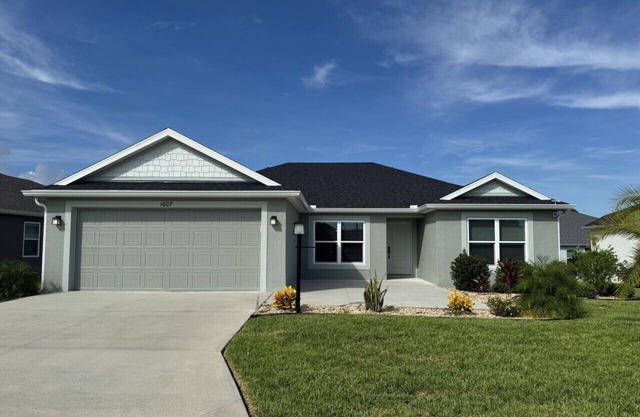 The McLucas Getaway (Lake Denham)