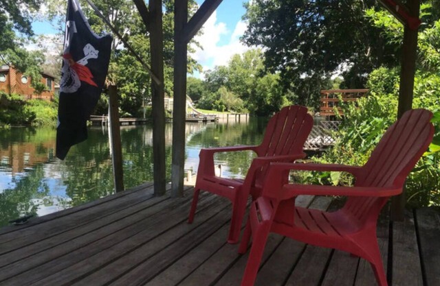 The Mermaid Landing River Retreat