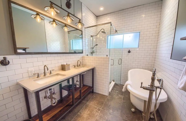 The Monty #2- Luxury,Downtown, near the River Walk