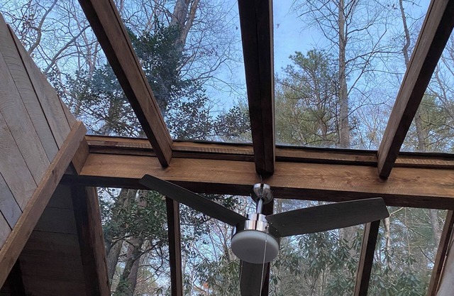 The Moon and You-nUnique creek side off grid 1-bedroom cabin with glass roof
