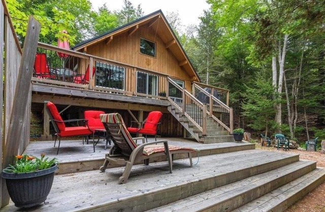 The Morehouse Lake House Chalet