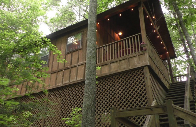 The Mountaineer Cabin at Starr Mountain Retreat