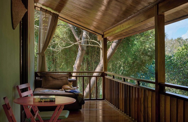 The Namkhan Art Deluxe Suite Luxurious Bungalow in the Nature