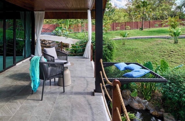 The Namkhan Riverview Suite Luxurious Villa facing the river