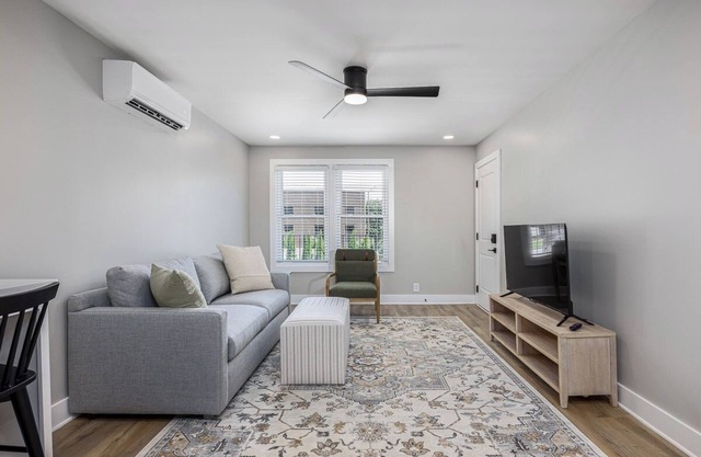 The Nomad 8BR Buyout | 32 Guests in Hillsboro