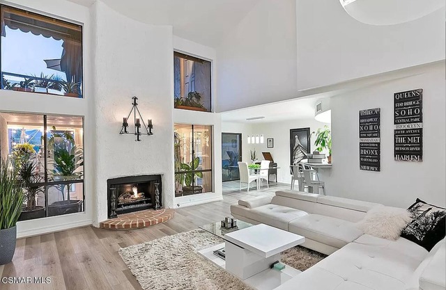 The Oaks Chateau 2 bed /2.5 bath + Loft