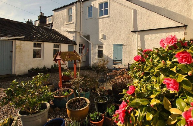 The Old Surgery, Crail- welcoming apartment