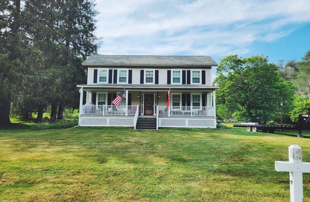 The Olde Farmhouse - Historic Property - 10 miles from Cherry Springs State Park