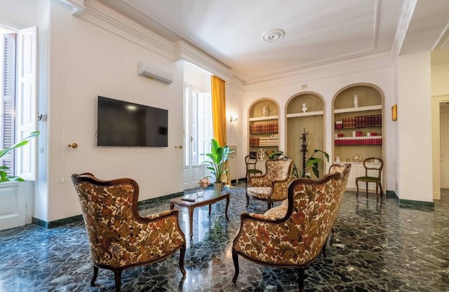The one, Luxury Seaview with Piano