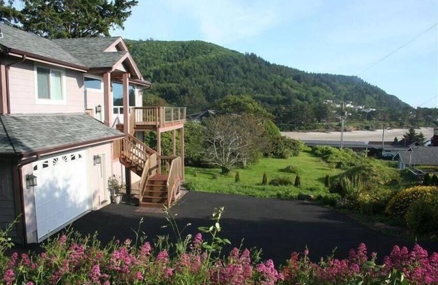 The Overlook-Stunning Ocean/Bay View Walk Everywhere!