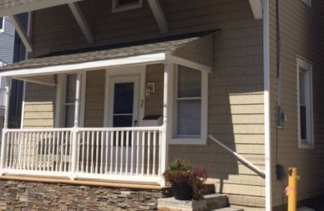 The perfect beach cottage in the perfect location