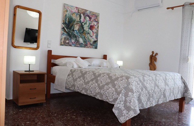 The Perfect City Apartment in Ierapetra nWe can accommodate up to 2 adults.