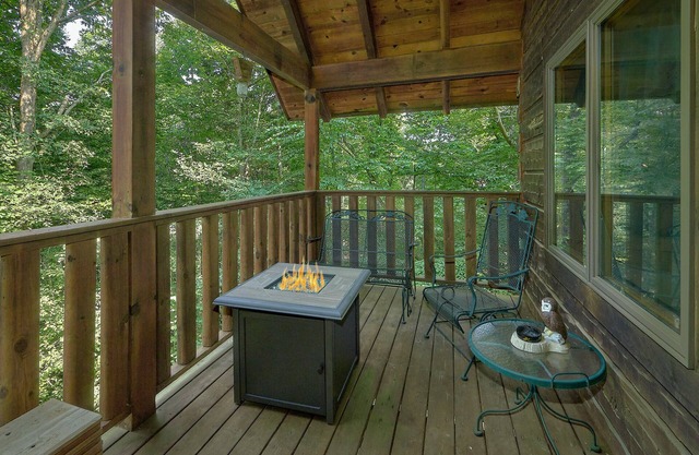 The perfect romantic getaway cabin1