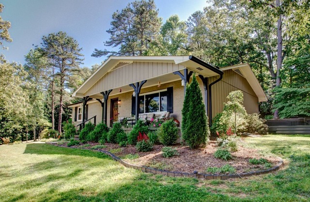 The Red Maple Getaway