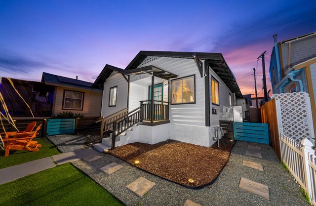 The Retro Wave Themed House