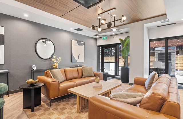 The Riverlight Den DT | Comfort & Amazing City Views
