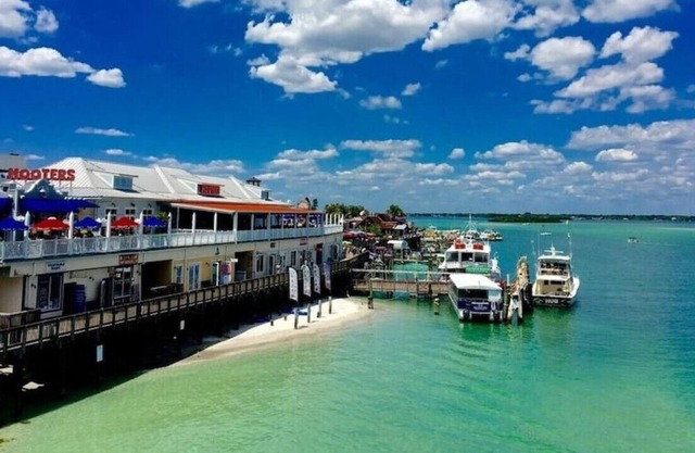 The Sand Piper: 3/2 beachy home, pet friendly