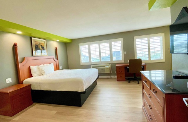 The SeaScape Inn