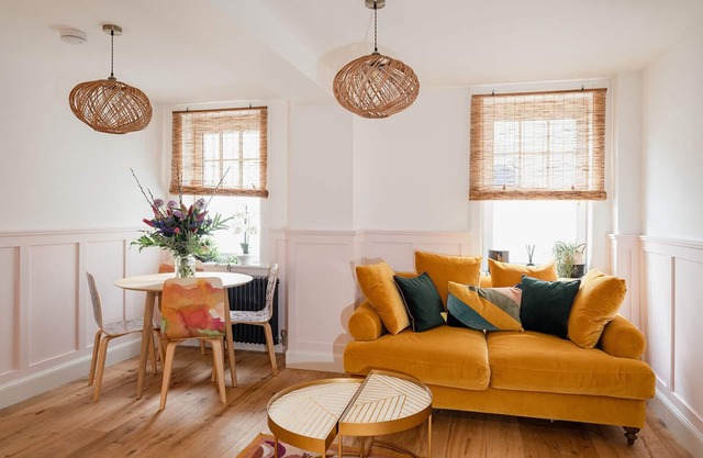 The Seelies - Aparthotel - The Monarch's Chambers - 2 Bedroom Apartment
