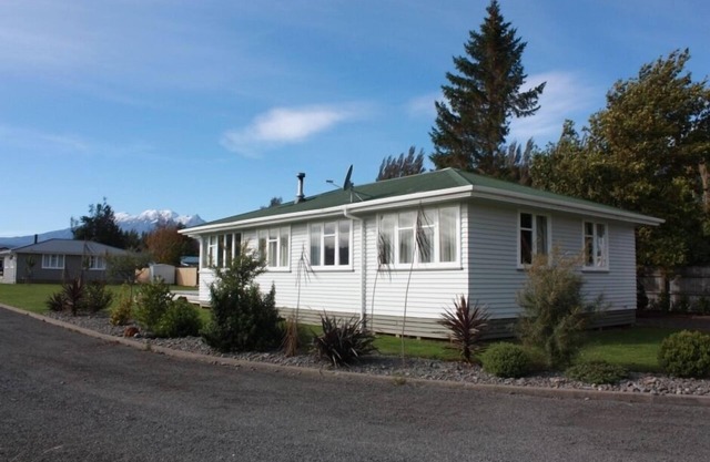 The Snow House - Warm quiet space for 2-3 families
