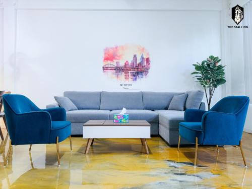 The Stallion #101 - 1BD Modern Loft with Private Patio - Walk to various attractions