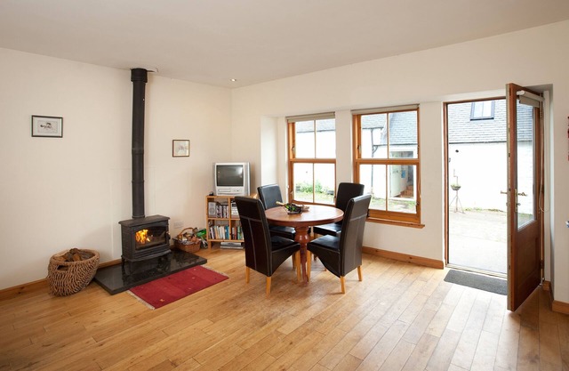 The Steading Farm Cottage In The Trossachs With Pool And Hot Tub