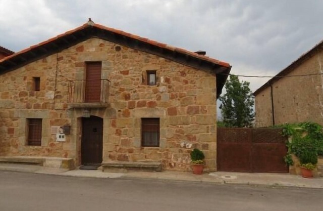 The Stone House of the Village for 10 people