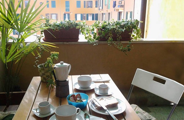 THE TERRACE ON THE COURTYARD In historic palace - University Area