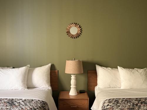 The Trail Inn - Lucky Lake, SK - Hwy 42 & Main Street