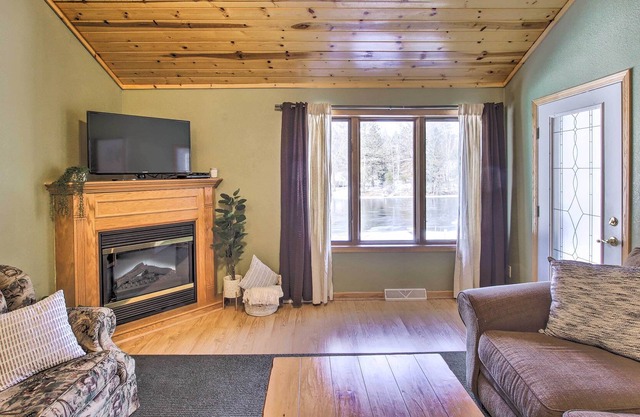 'The Tree House' Condo w/ Private Boat Dock!