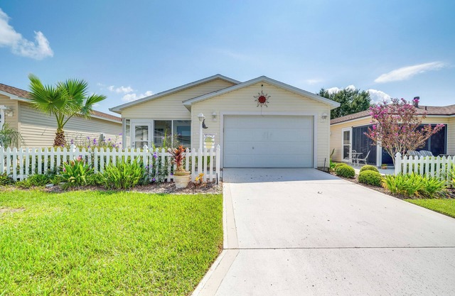 The Villages Abode w/Community Pools, Golf & More