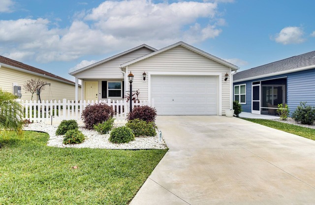 The Villages Home w/Golf Cart & Community Pools!