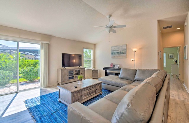 The Villages Retreat w/Lanai & Lake Views!