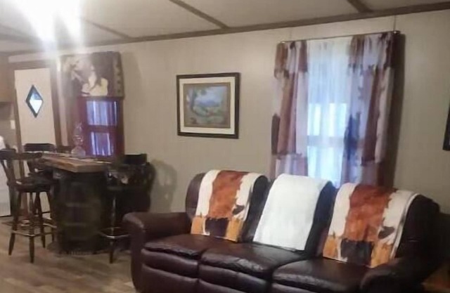 The Wagon Wheel, cozy warm, and unique