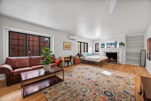 The Walnut Suites - The Incline Suite