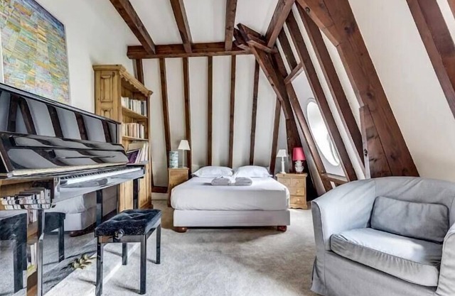 The Wonder - duplex & quiet - piano -Latin Quarter