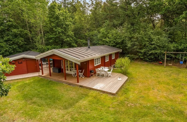 "Thermet" - 1.6km from the sea by Interhome