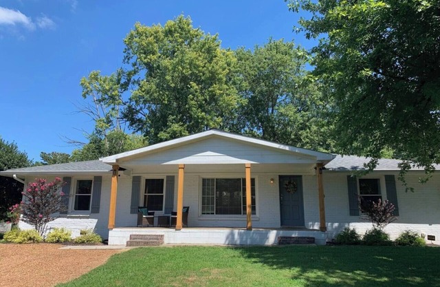This house is a 0 bedroom(s), 2 bathrooms, located in Nashville, TN.
