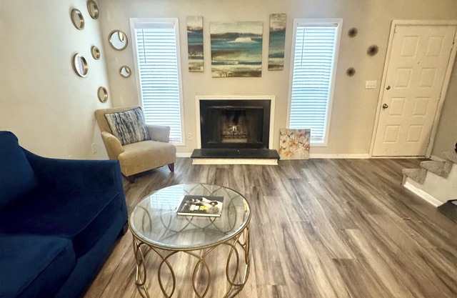This stylish loft home is nestled on the vibrant Memorial Drive/Atlanta area!
