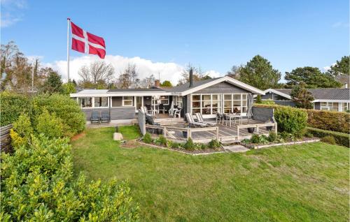 Three-Bedroom Holiday Home In Sydals