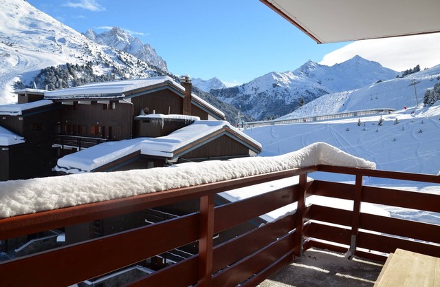 THREE VALLEYS MERIBEL MOTTARET. OLYMPIC STATION OF SAVOIE. 1780M