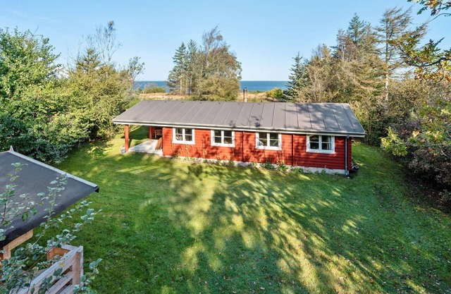 "Thrine" - 100m to the fjord by Interhome
